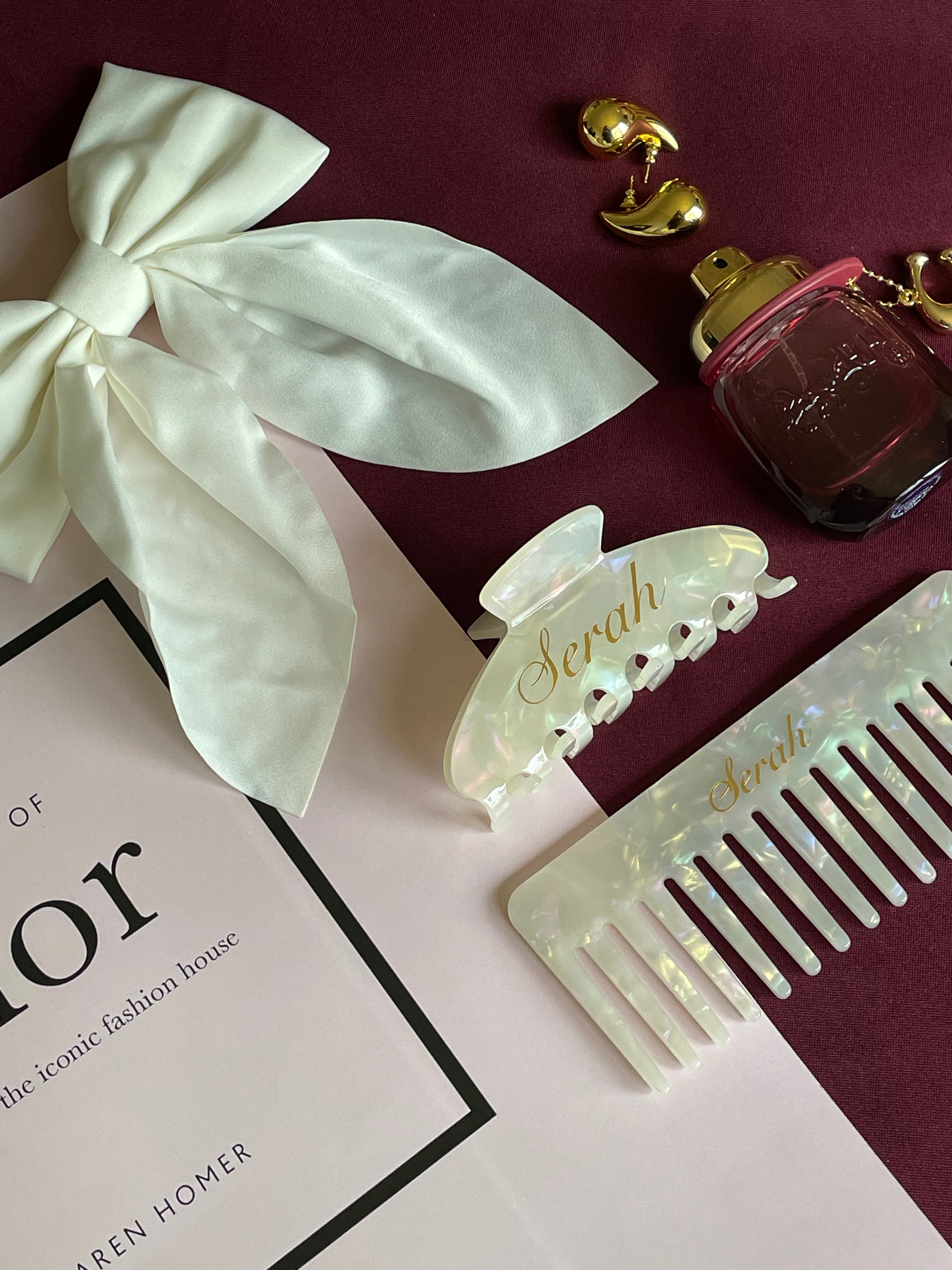 White Pearl Comb